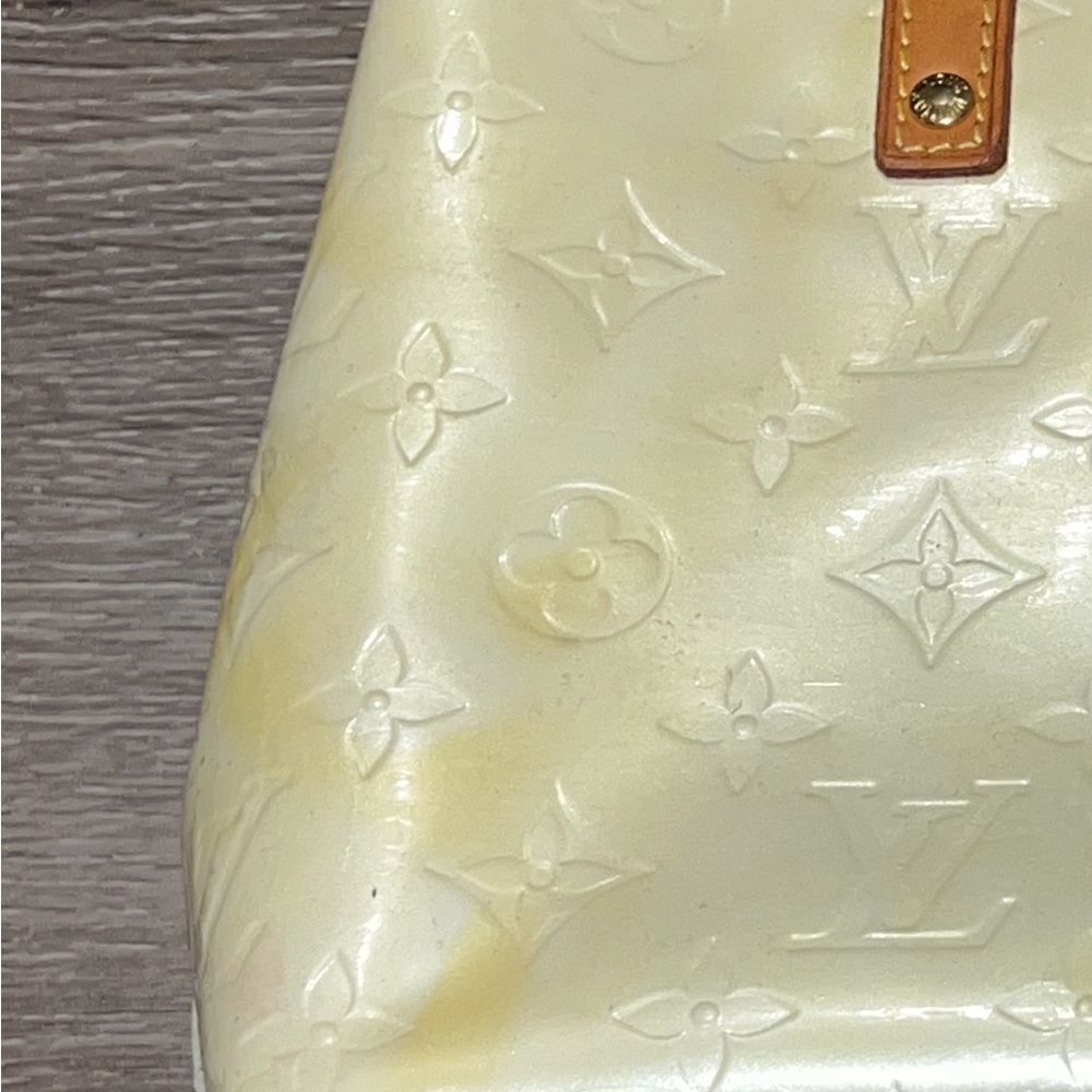 Louis Vuitton Vernis PM Handbag - Picture 9 of 13